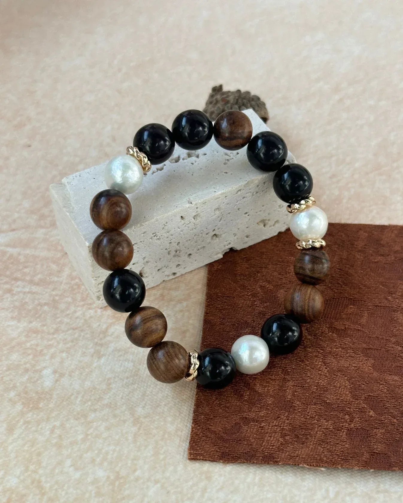 Van Dyke Brown Wood Bead Bracelet - SOLIS MOOD