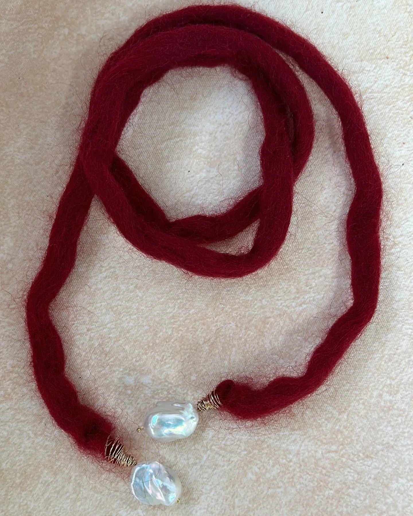 Baroque Angora Red Scarf Necklace - SOLIS MOOD