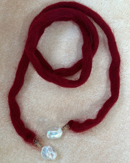 Baroque Angora Red Scarf Necklace - SOLIS MOOD
