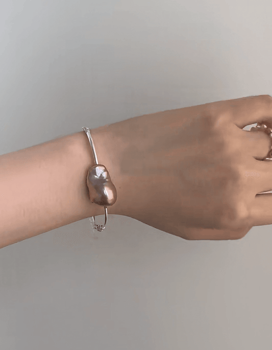 Twilight Glimmer – Iridescent Baroque Pearl & Sterling Silver Bracelet - SOLIS