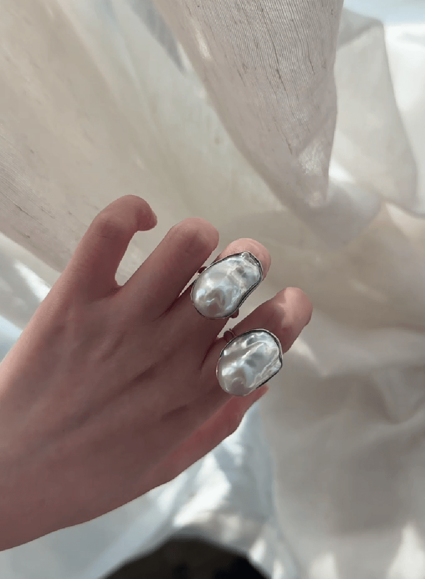 Private Treasures · Baroque Pearl Open Ring - SOLIS