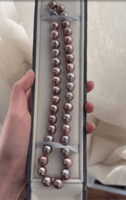 Private Treasures ·Metallic Plum Edison Necklace - SOLIS