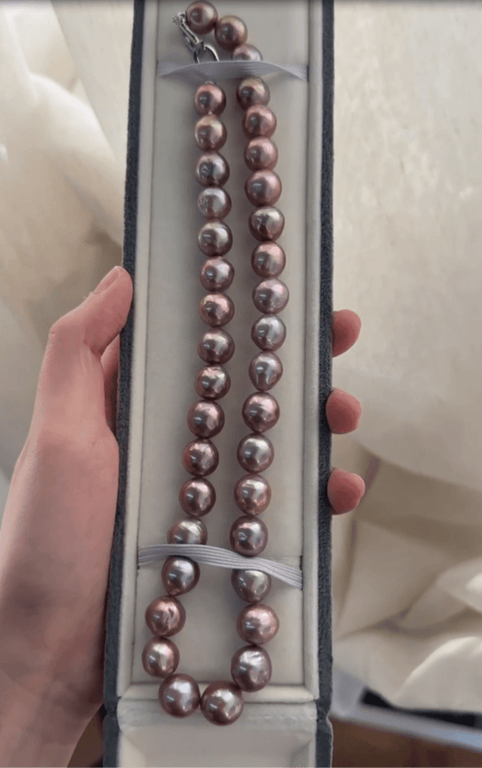 Private Treasures ·Metallic Plum Edison Necklace - SOLIS